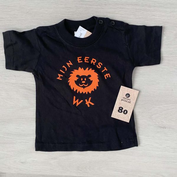 Shirt zwart - maat 80 <br>"mijn eerste wk"