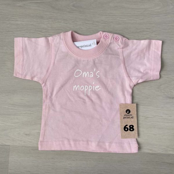 Shirt roze - maat 68 <br>"oma's moppie"